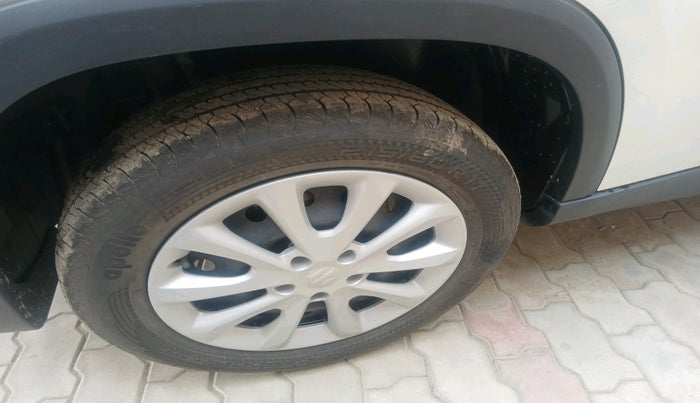 2025 Maruti Grand Vitara DELTA SMART HYBRID, Petrol, Manual, 2,413 km, tyre