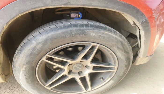 2016 Maruti Vitara Brezza VDI (O), Diesel, Manual, 1,39,341 km, tyre