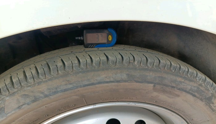 2021 Tata ALTROZ XE PETROL, Petrol, Manual, 41,755 km, tyre