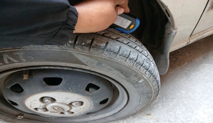 2013 Hyundai Santro Xing GL PLUS, Petrol, Manual, 76,959 km, tyre