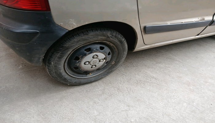 2013 Hyundai Santro Xing GL PLUS, Petrol, Manual, 76,959 km, tyre