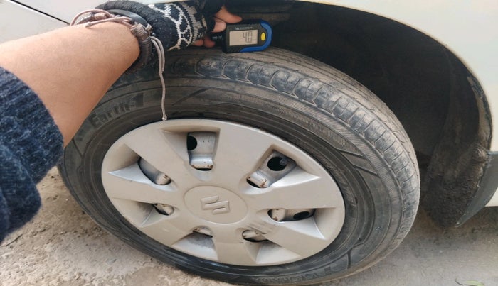 2015 Maruti Wagon R 1.0 LXI, Petrol, Manual, 57,548 km, tyre