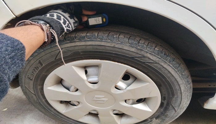 2015 Maruti Wagon R 1.0 LXI, Petrol, Manual, 57,548 km, tyre