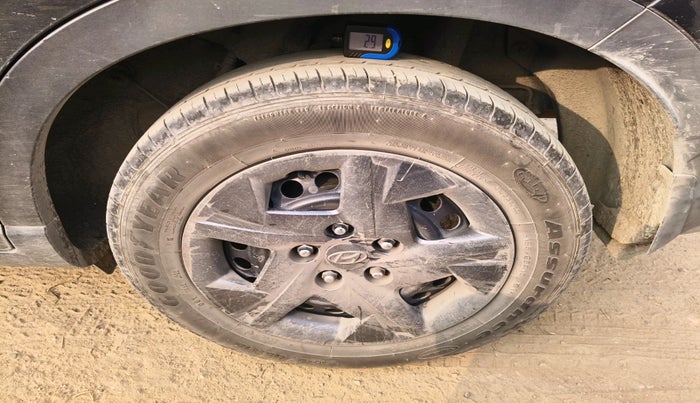 2023 Hyundai VENUE S(O) 1.2, Petrol, Manual, 29,866 km, tyre