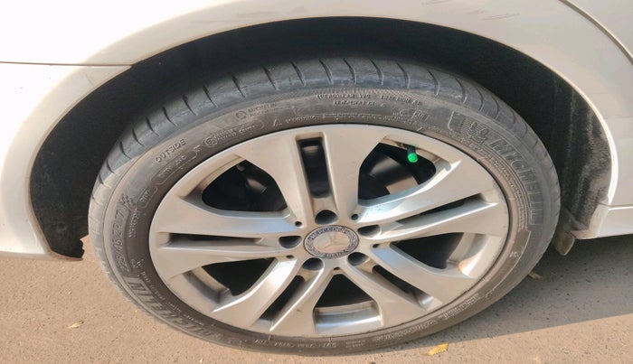 2013 Mercedes Benz C Class 200 CGI AVANTGARDE, Petrol, Automatic, 61,685 km, tyre