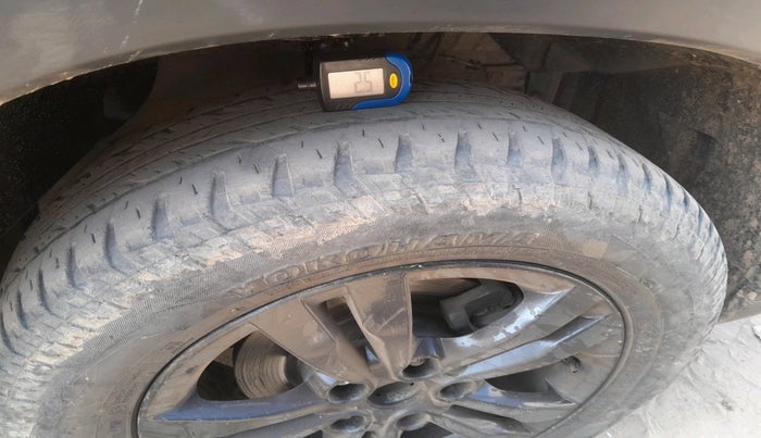 2017 Maruti Vitara Brezza ZDI PLUS, Diesel, Manual, 85,077 km, tyre