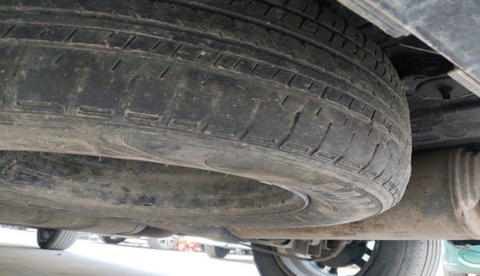 2022 KIA CARENS PRESTIGE PLUS 1.4 PETROL 7 STR, Petrol, Manual, 90,000 km, tyre