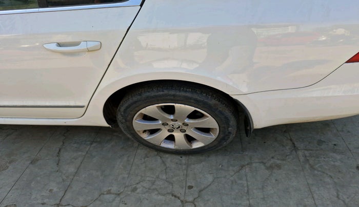 2011 Skoda Superb ELEGANCE 1.8 TSI MT, Petrol, Manual, 68,277 km, tyre