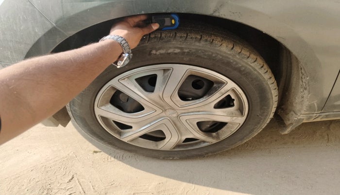 2021 Tata ALTROZ XM PLUS PETROL, Petrol, Manual, 33,643 km, tyre