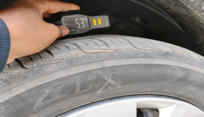 2018 Maruti Baleno DELTA PETROL 1.2, Petrol, Manual, 1,01,494 km, tyre