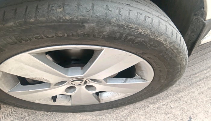 2017 Skoda Rapid AMBITION 1.5 TDI, Diesel, Manual, 1,00,096 km, tyre