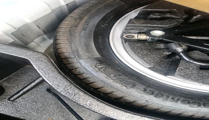 2017 Skoda Rapid AMBITION 1.5 TDI, Diesel, Manual, 1,00,096 km, tyre