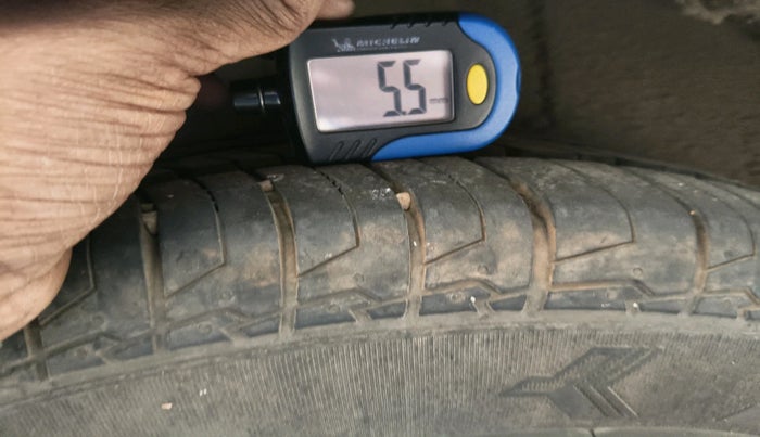 2013 Maruti SX4 ZXI, Petrol, Manual, 25,617 km, tyre