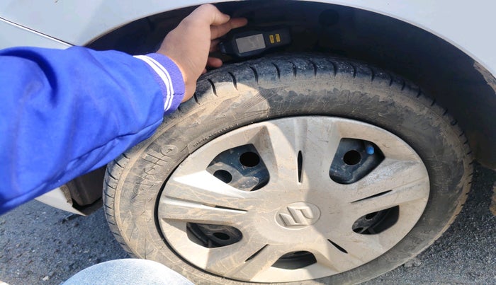 2018 Maruti Wagon R 1.0 VXI, Petrol, Manual, 77,300 km, tyre