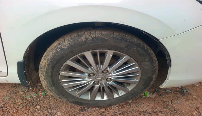 2022 Honda City 1.5L I-VTEC V MT 5TH GEN, Petrol, Manual, 1,13,179 km, tyre