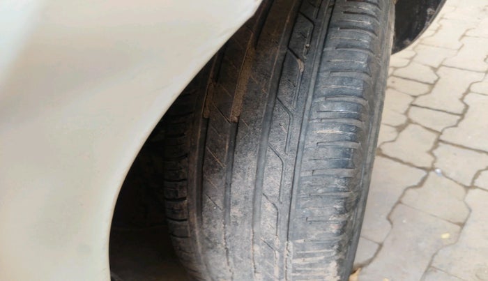 2013 Renault Duster RXL PETROL, Petrol, Manual, 92,655 km, tyre