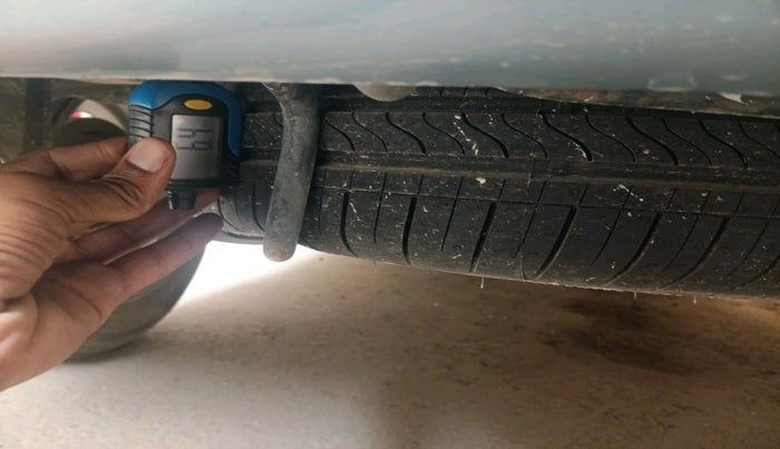 2012 Maruti Ertiga VDI, Diesel, Manual, 1,41,644 km, tyre