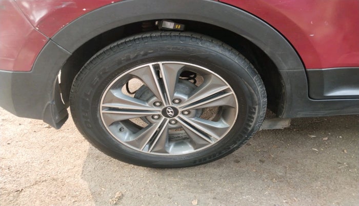 2016 Hyundai Creta SX PLUS AT 1.6 DIESEL, Diesel, Automatic, 1,32,075 km, tyre