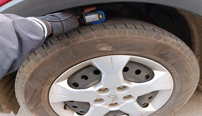 2023 Mahindra XUV300 W6 1.2 PETROL, Petrol, Manual, 30,938 km, tyre