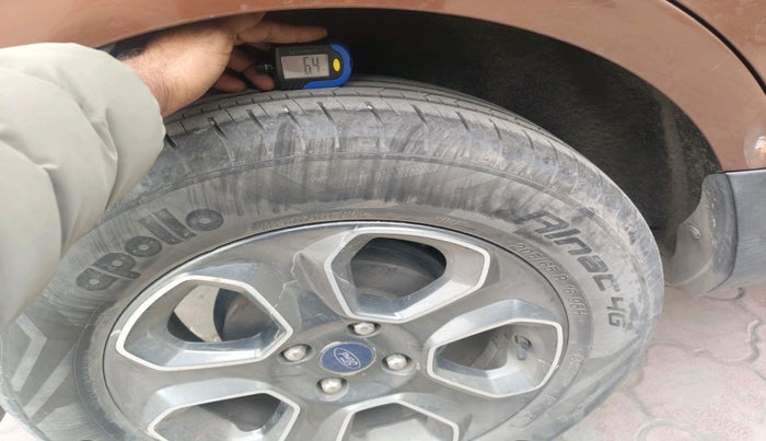 2019 Ford Ecosport TITANIUM + 1.5L DIESEL, Diesel, Manual, 1,82,064 km, tyre