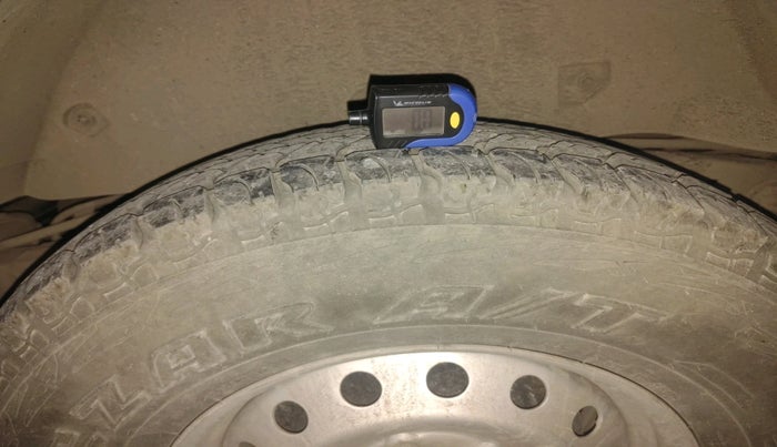 2023 Mahindra Thar AX (O) D 2WD HT, Diesel, Manual, 5,930 km, tyre