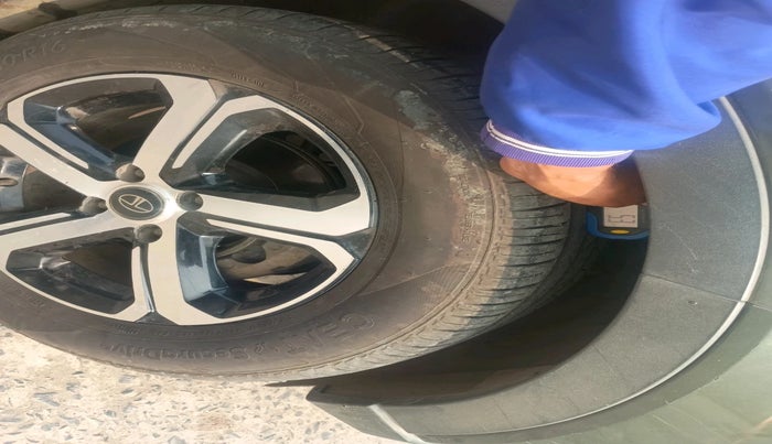 2021 Tata NEXON XZ PLUS DIESEL SUNROOF, Diesel, Manual, 1,42,861 km, tyre