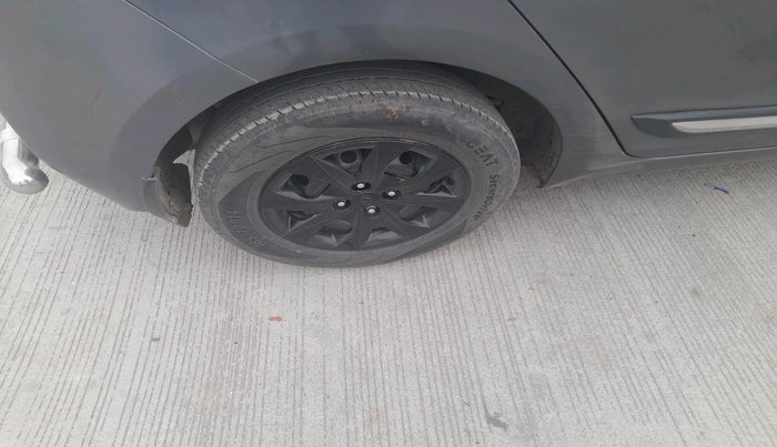 2019 Hyundai Elite i20 MAGNA PLUS 1.2, Petrol, Manual, 64,296 km, tyre