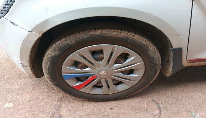 2017 Maruti IGNIS DELTA 1.2 AMT, Petrol, Automatic, 1,65,054 km, tyre