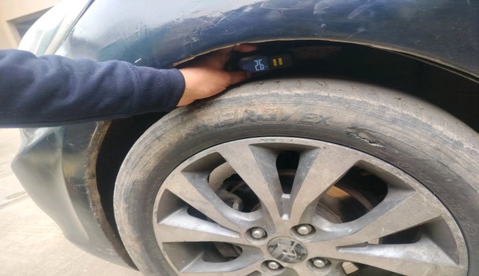 2014 Hyundai Verna FLUIDIC 1.6 CRDI EX, Diesel, Manual, 79,191 km, tyre