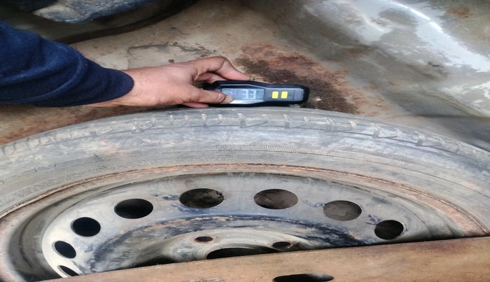 2014 Hyundai Verna FLUIDIC 1.6 CRDI EX, Diesel, Manual, 79,191 km, tyre