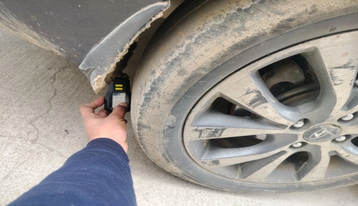 2014 Hyundai Verna FLUIDIC 1.6 CRDI EX, Diesel, Manual, 79,191 km, tyre