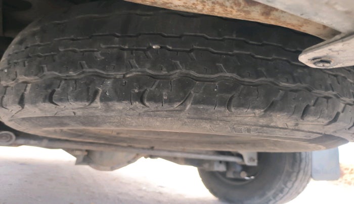 2012 Mahindra Scorpio EX M2DI, Diesel, Manual, 1,96,572 km, tyre