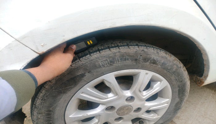 2018 Tata Tiago XE PETROL, Petrol, Manual, 58,402 km, tyre