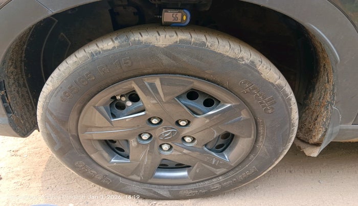 2024 Hyundai VENUE S(O) 1.2, Petrol, Manual, 13,269 km, tyre