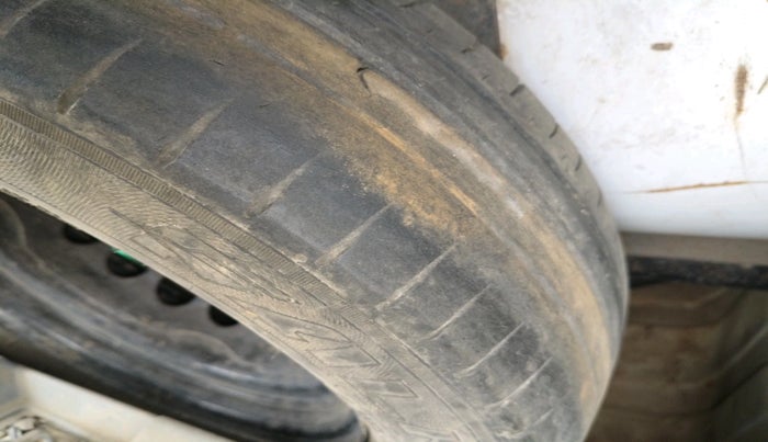 2015 Maruti Alto 800 LXI, Petrol, Manual, 1,49,127 km, tyre