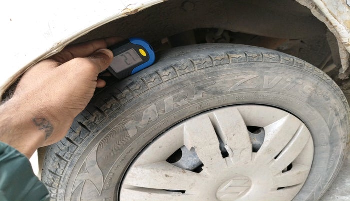 2015 Maruti Alto 800 LXI, Petrol, Manual, 1,49,127 km, tyre