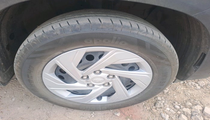 2022 Hyundai Creta EX 1.5 PETROL, Petrol, Manual, 34,266 km, tyre