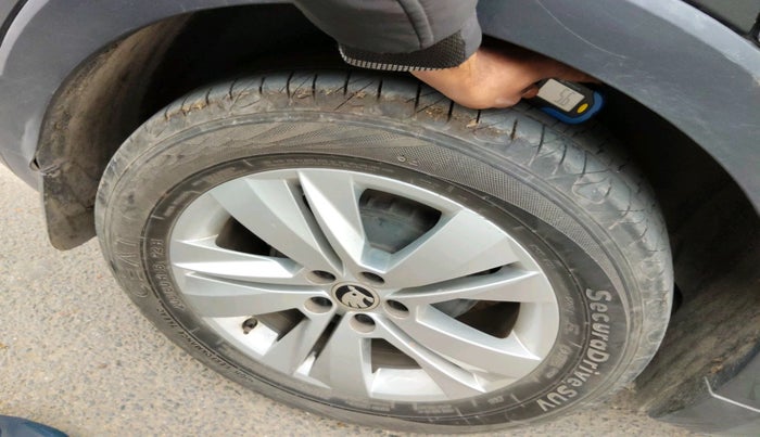 2022 Skoda KUSHAQ AMBITION 1.0L TSI MT, Petrol, Manual, 46,937 km, tyre