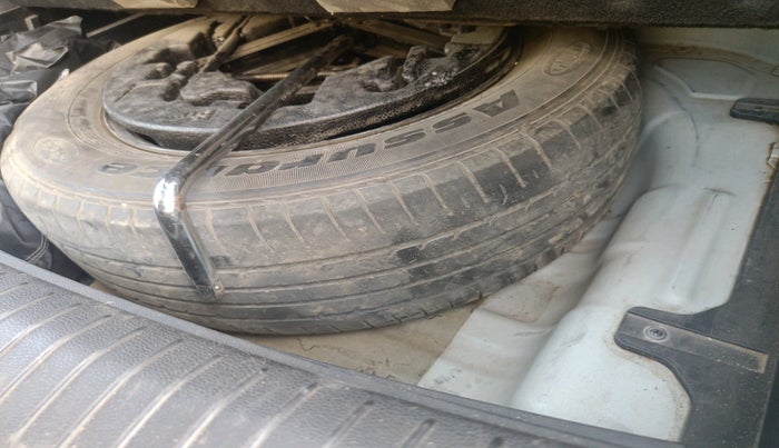 2016 Hyundai Creta S 1.4 DIESEL, Diesel, Manual, 1,81,229 km, tyre