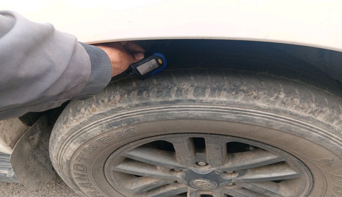 2016 Toyota Fortuner 3.0 4X2 MT, Diesel, Manual, 74,393 km, tyre