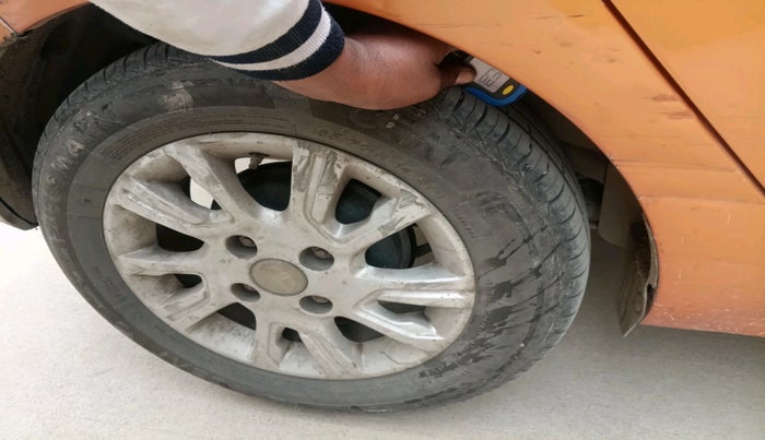 2017 Tata Tiago XZ PETROL, Petrol, Manual, 98,966 km, tyre