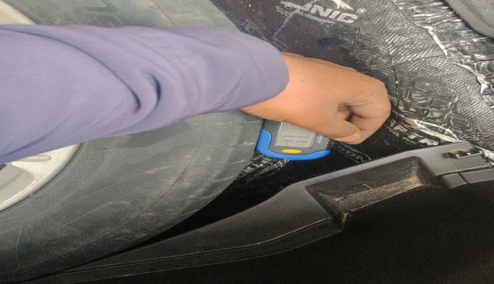 2020 Maruti Swift ZXI, Petrol, Manual, 70,680 km, tyre