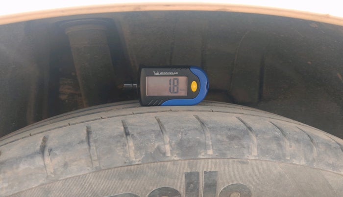 2020 Maruti Swift ZXI, Petrol, Manual, 70,680 km, tyre