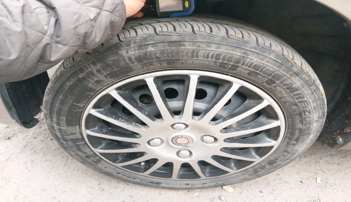 2011 Maruti Wagon R 1.0 VXI, Petrol, Manual, 1,28,901 km, tyre