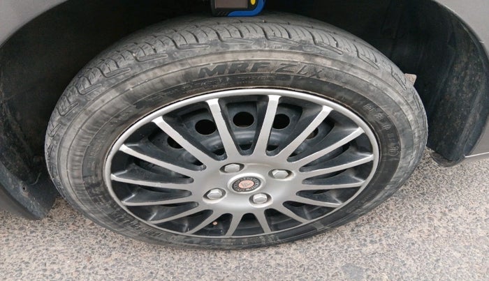 2011 Maruti Wagon R 1.0 VXI, Petrol, Manual, 1,28,901 km, tyre