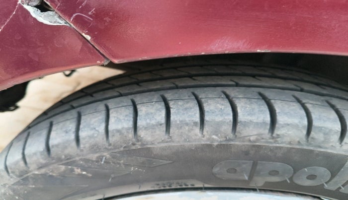 2016 Hyundai Grand i10 SPORTZ 1.1 CRDI, Diesel, Manual, 1,44,544 km, tyre