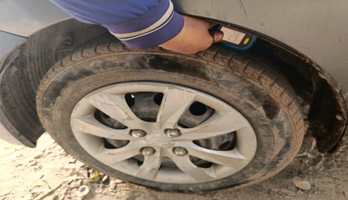 2011 Hyundai Eon MAGNA +, Petrol, Manual, 75,530 km, tyre