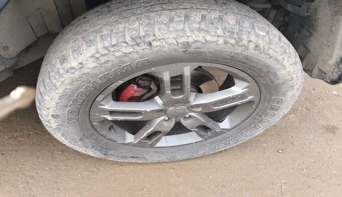 2022 Mahindra Thar LX HT PETROL 4WD MT, Petrol, Manual, 92,889 km, tyre