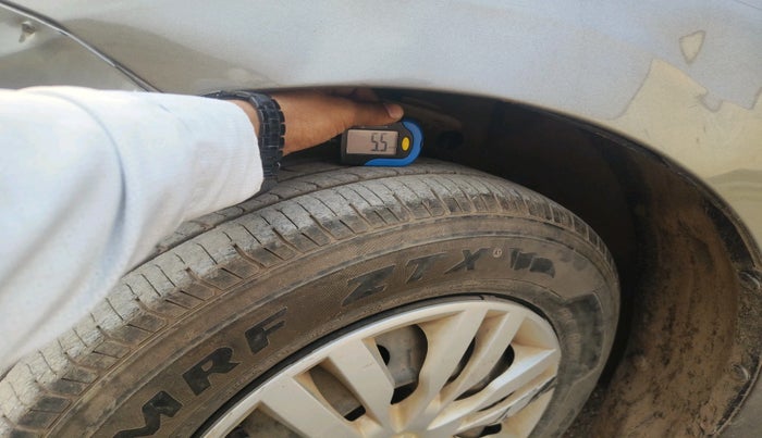 2018 Maruti Dzire VXI AMT, Petrol, Automatic, 52,401 km, tyre