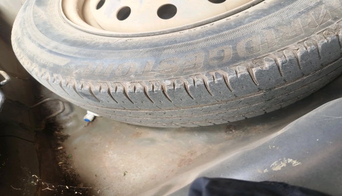 2018 Maruti Dzire VXI AMT, Petrol, Automatic, 52,401 km, tyre